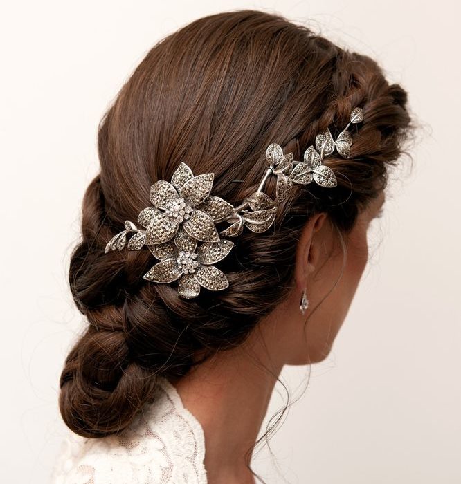 Chignon Tress%C3%A9 Mariage 13 666x700