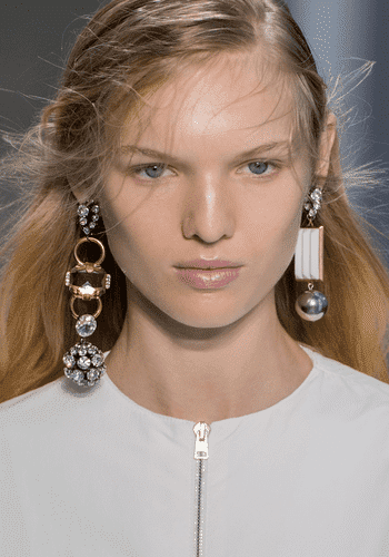 boucle-d-oreille-les-plus-en-vogue-en-or-2019