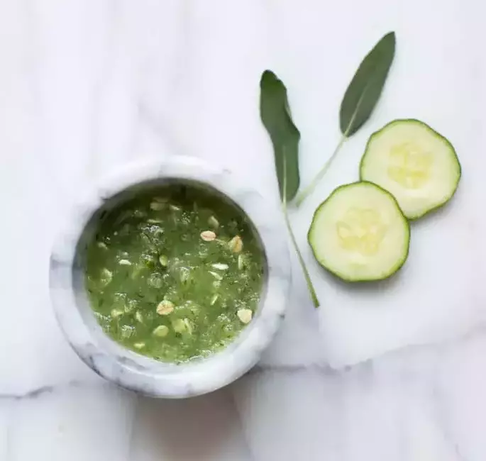 9 Recettes De masque au concombre Pour Apaiser Votre Peau